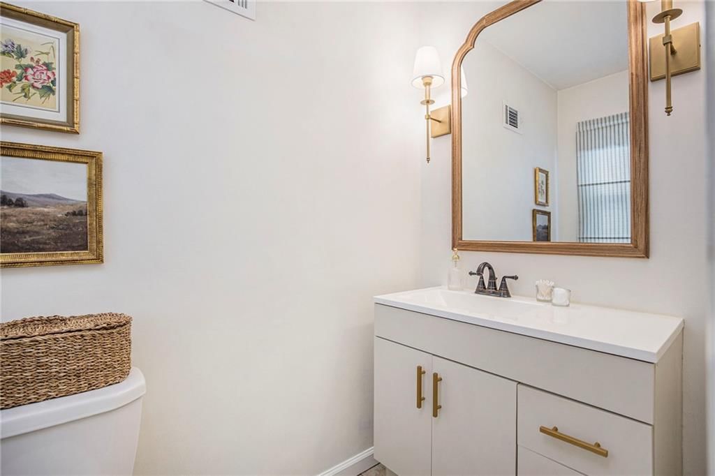 722 W 85TH Street — photo 19