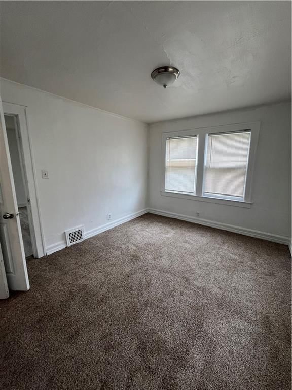 Photo 7 of 13 - 3212 E 60th Street