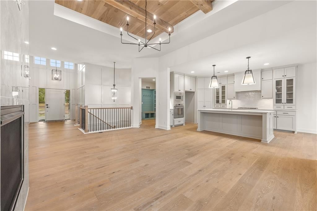 17013 Parkhill Street — photo 6