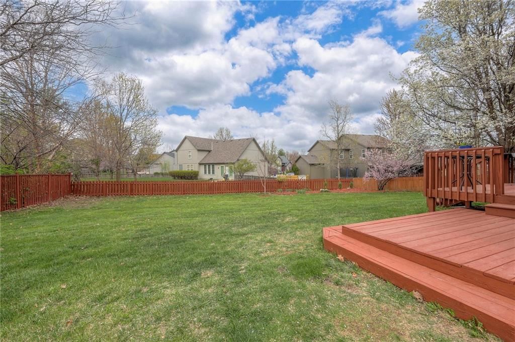 23718 W 54th Terrace — photo 39
