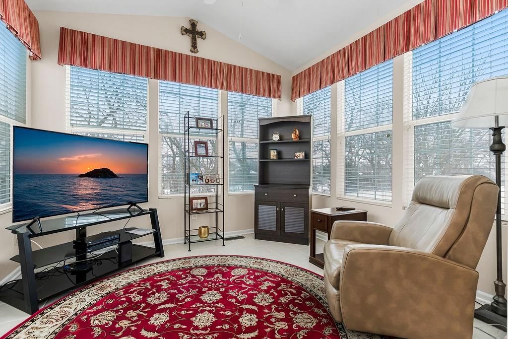 Photo 12 of 34 - 11257 S Chouteau Street