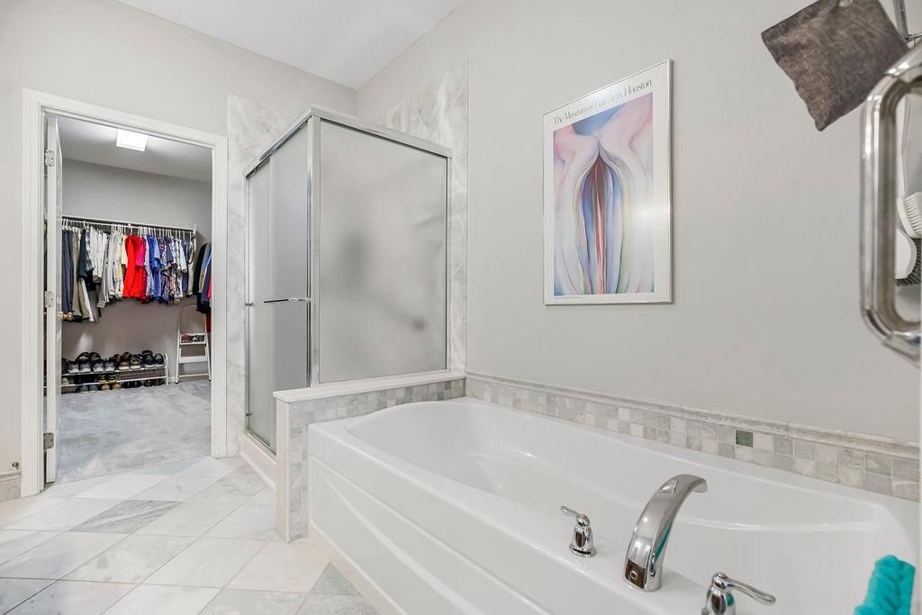 Photo 16 of 34 - 11257 S Chouteau Street