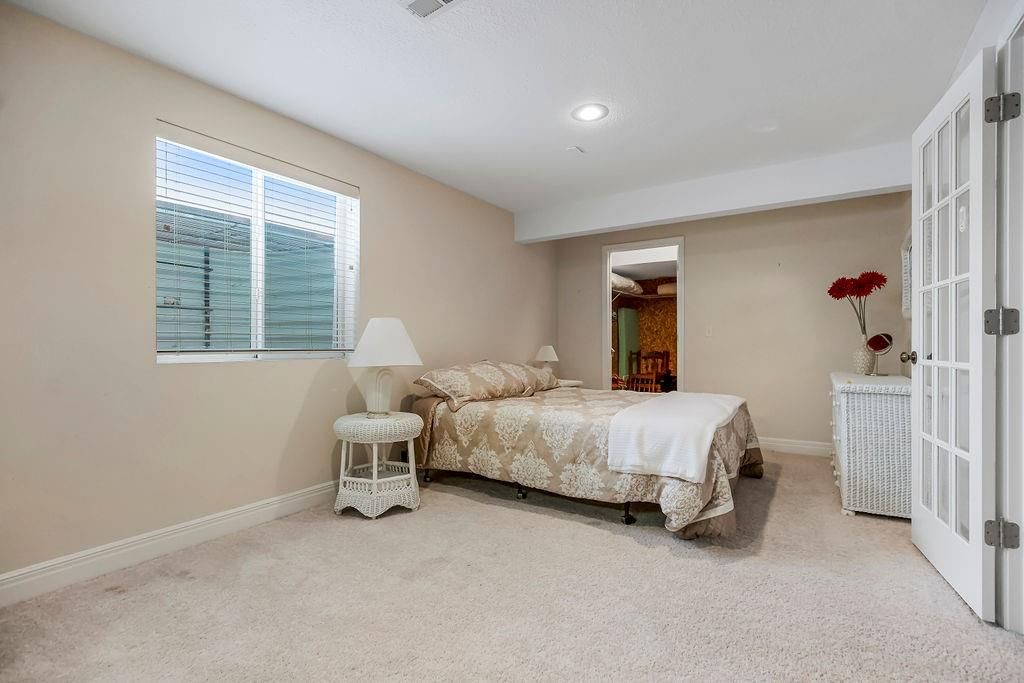 Photo 28 of 34 - 11257 S Chouteau Street