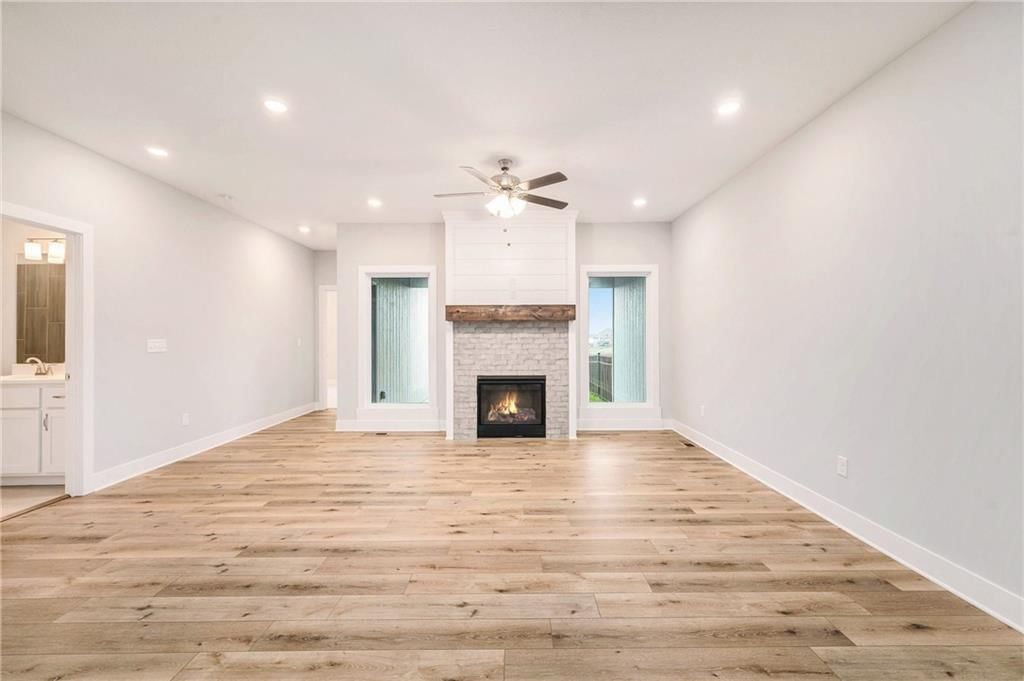 709 Ridge Drive — photo 7