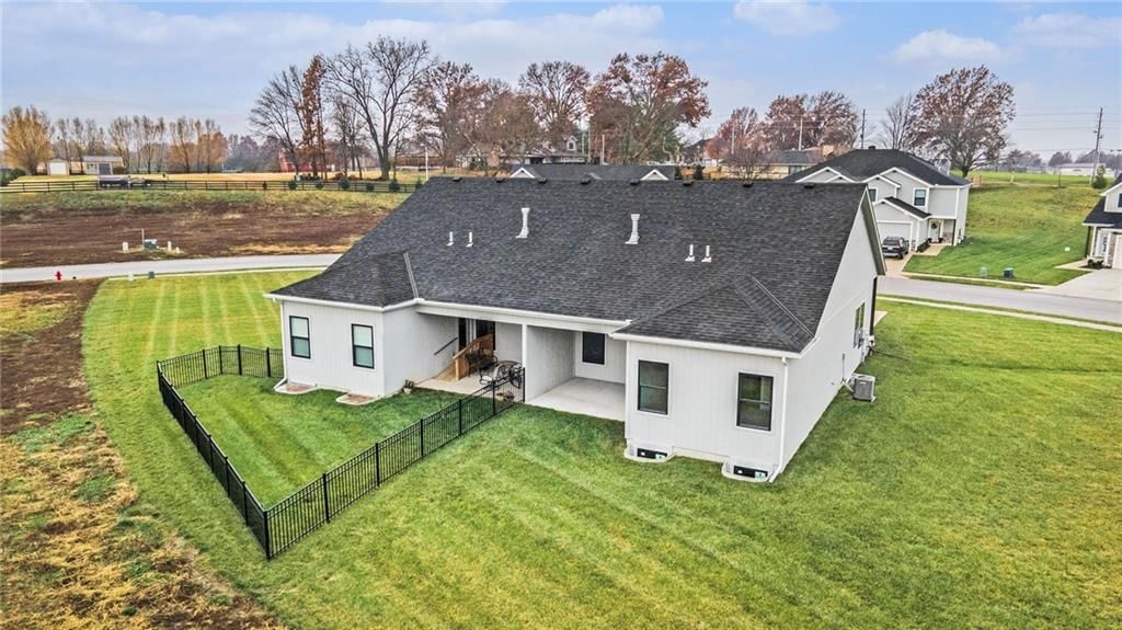 709 Ridge Drive — photo 31