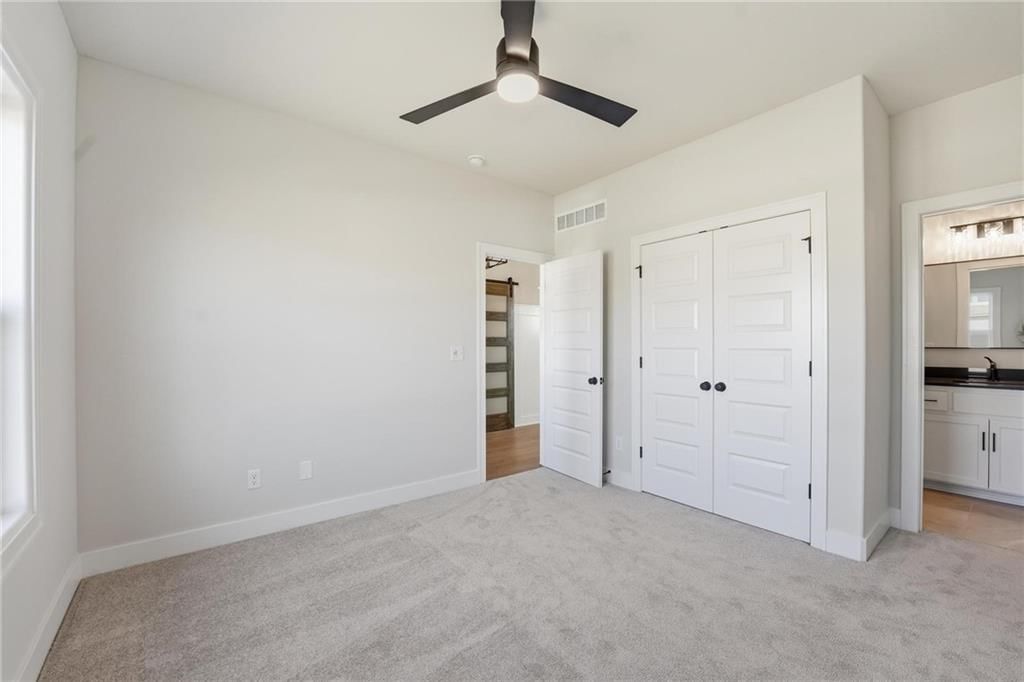 2123 NW Killarney Lane — photo 12
