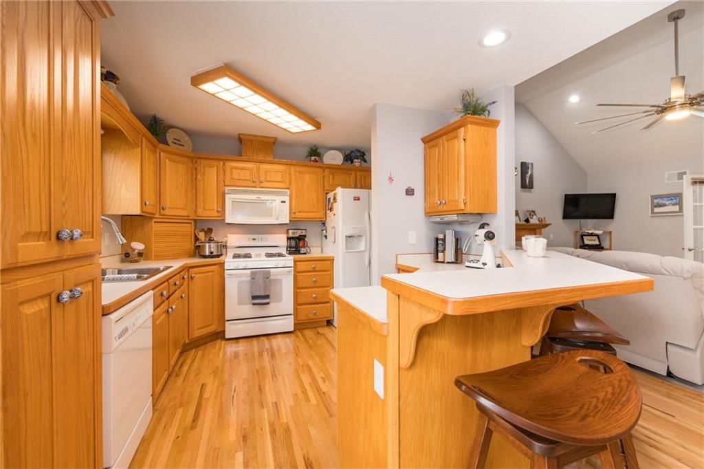 Photo 19 of 36 - 21316 E 50th Terrace Drive S
