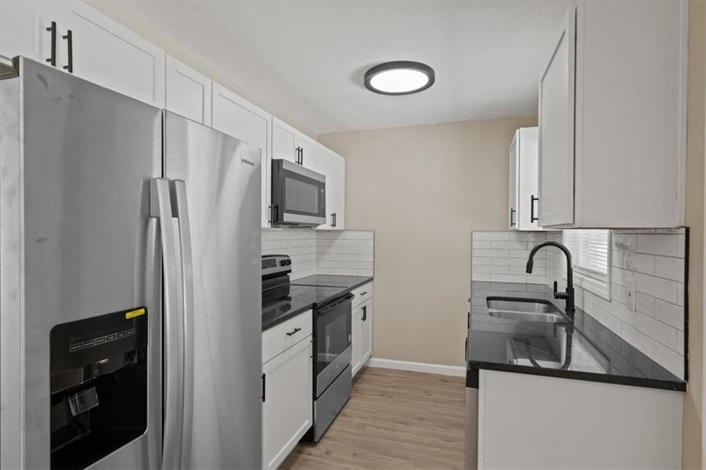 2720 S 52nd Court — photo 6