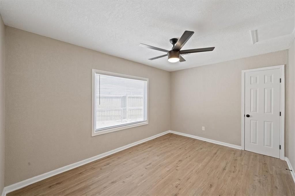 2720 S 52nd Court — photo 8