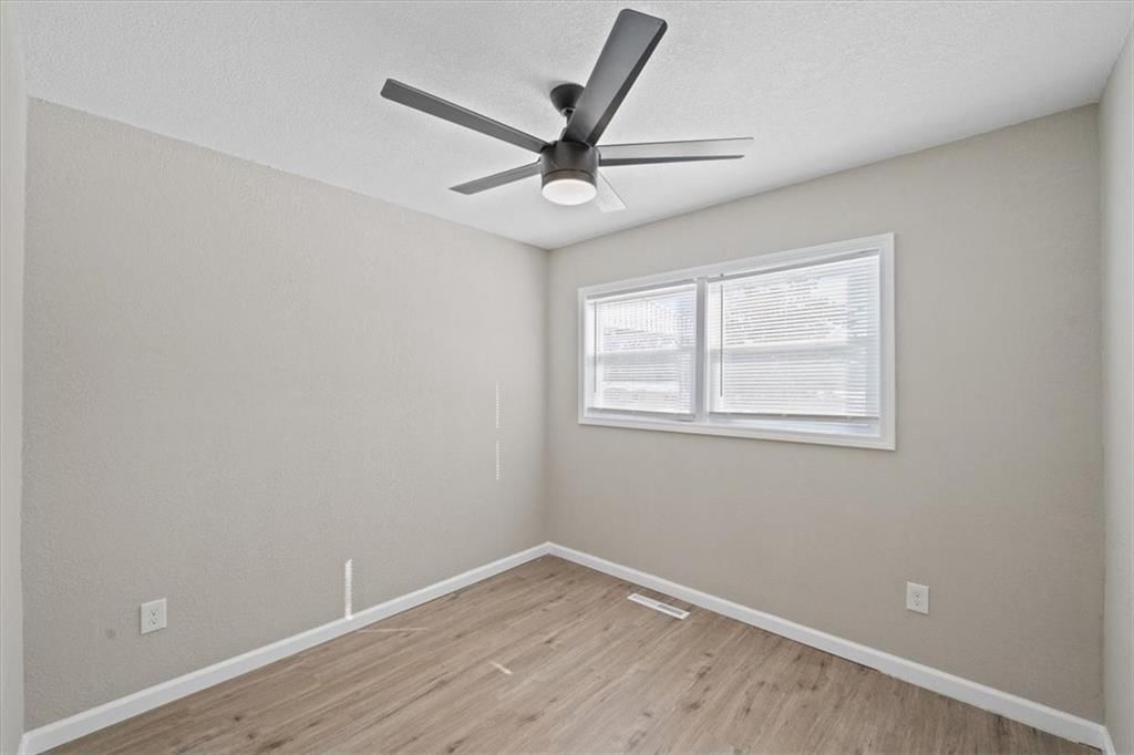 2720 S 52nd Court — photo 9