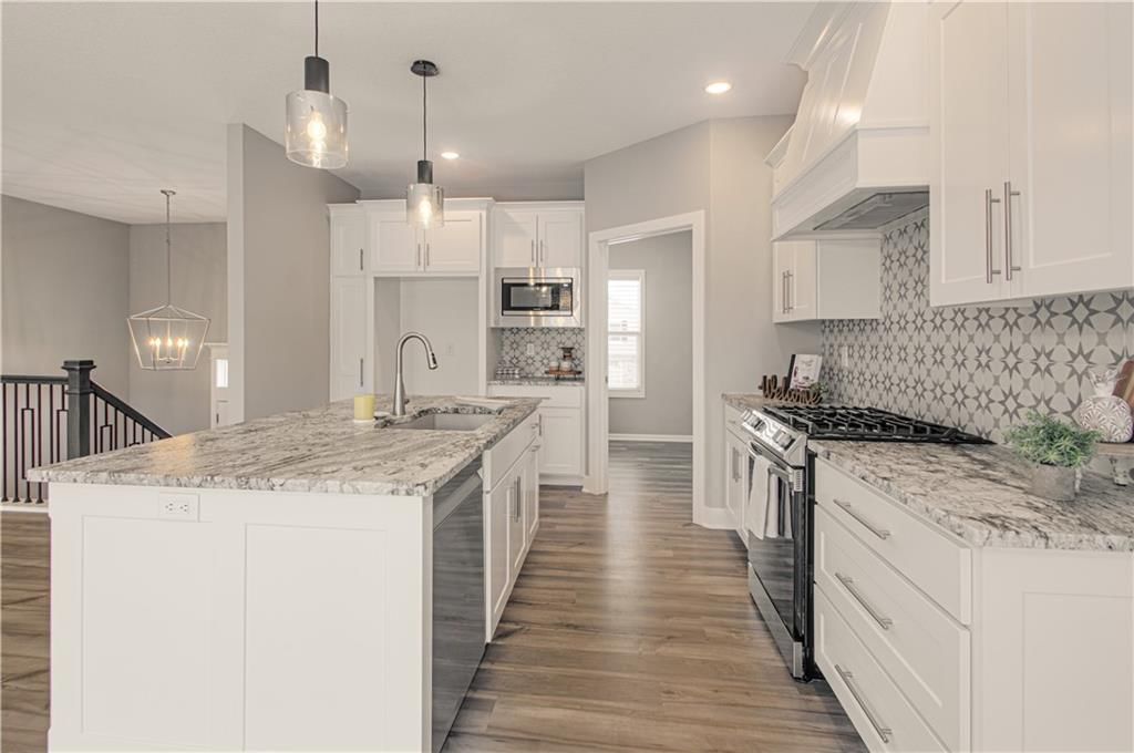 1215 N Heartland Avenue — photo 10
