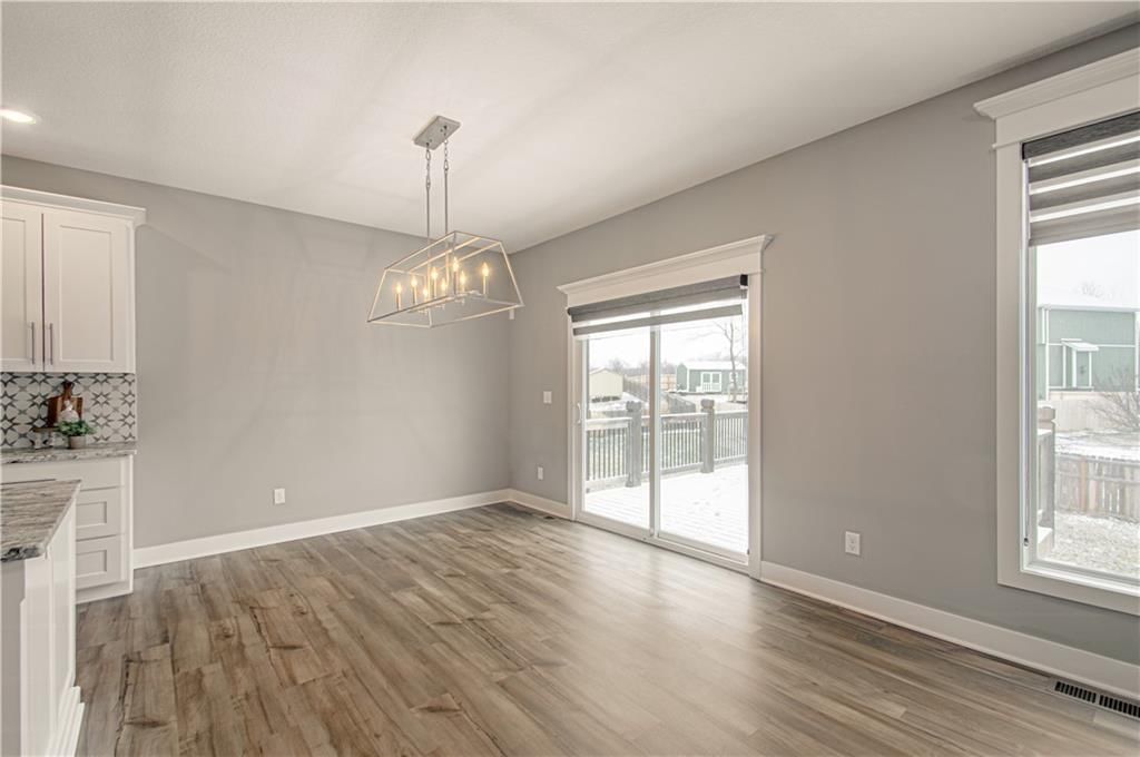 1215 N Heartland Avenue — photo 11
