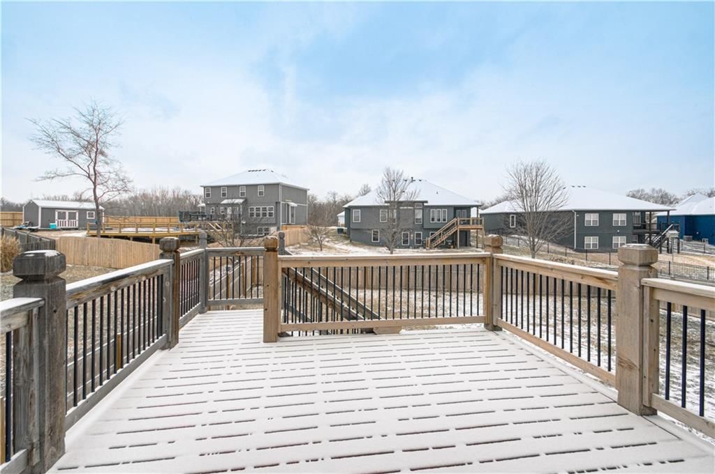 1215 N Heartland Avenue — photo 35