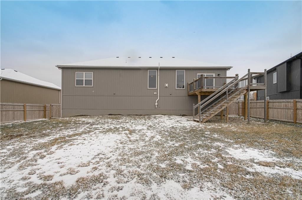 1215 N Heartland Avenue — photo 36