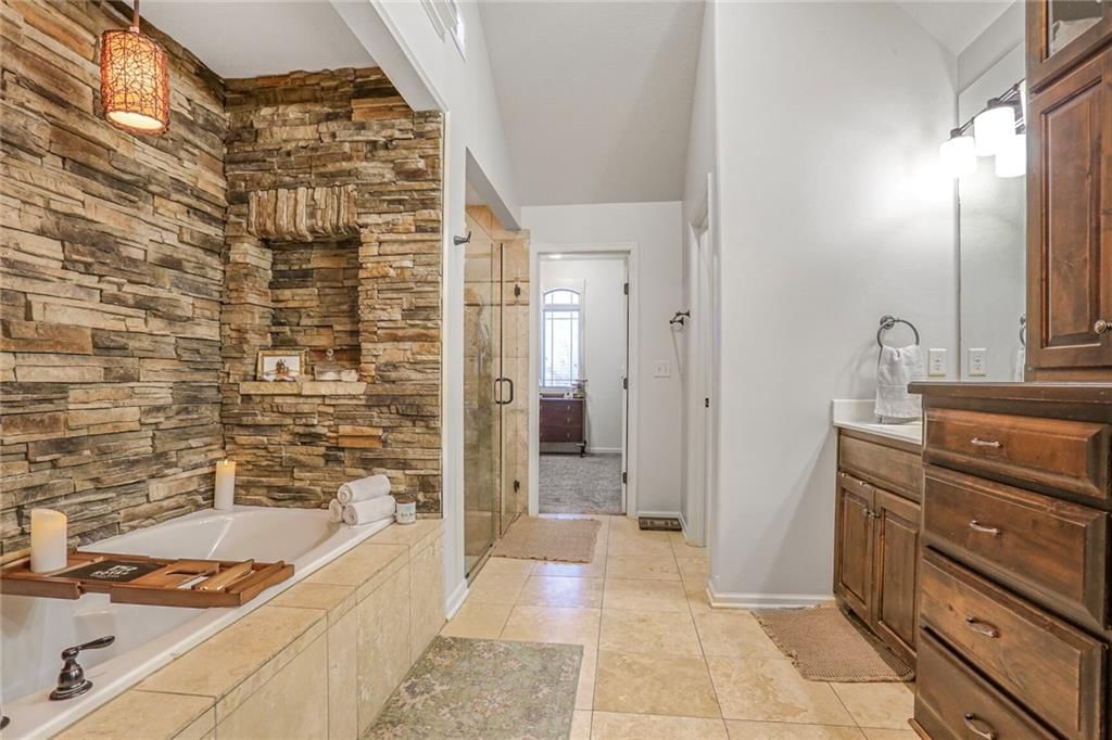 11045 Northridge Drive — photo 16