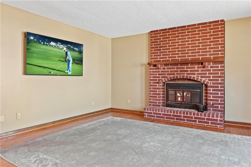 717 Oak Street — photo 8