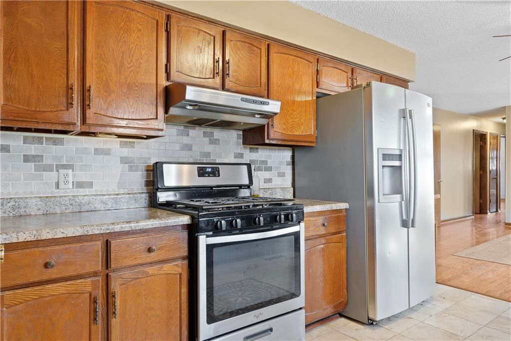 717 Oak Street — photo 12