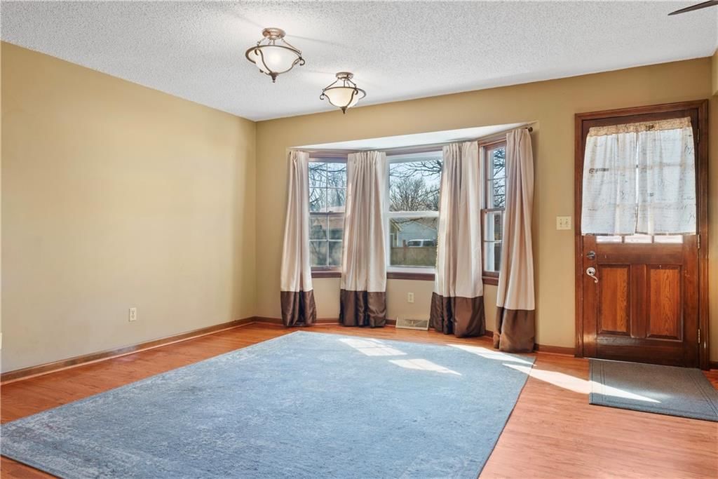 717 Oak Street — photo 17