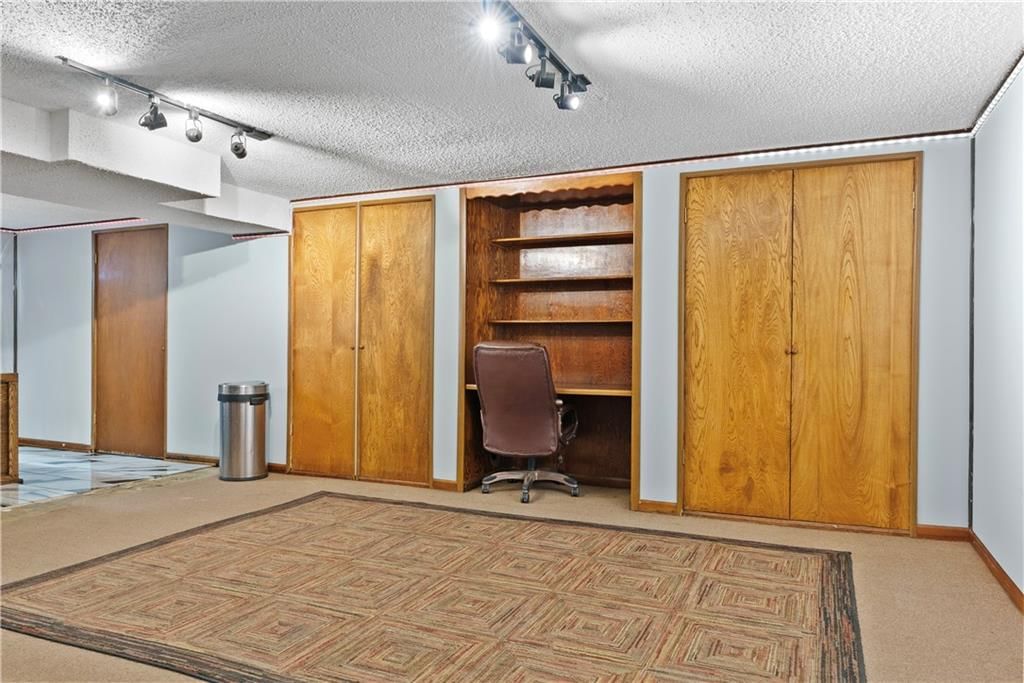717 Oak Street — photo 26