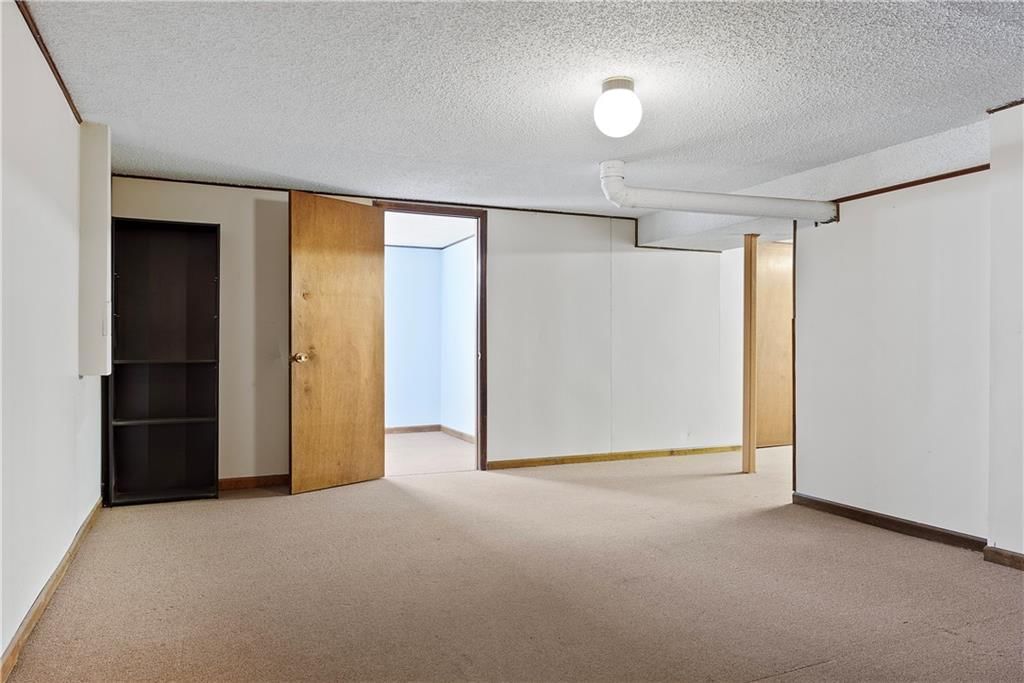 717 Oak Street — photo 32
