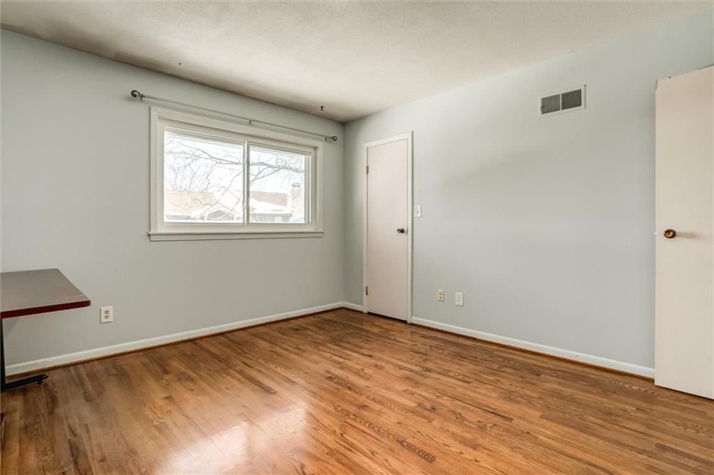 5520 W 97th Street — photo 15