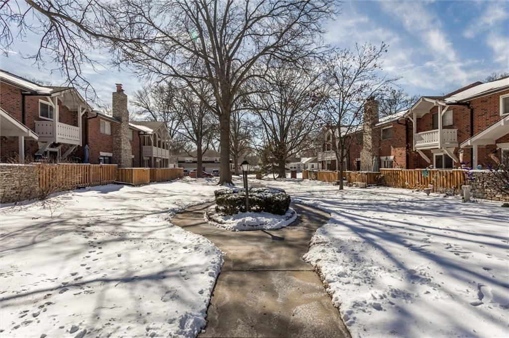 5520 W 97th Street — photo 22