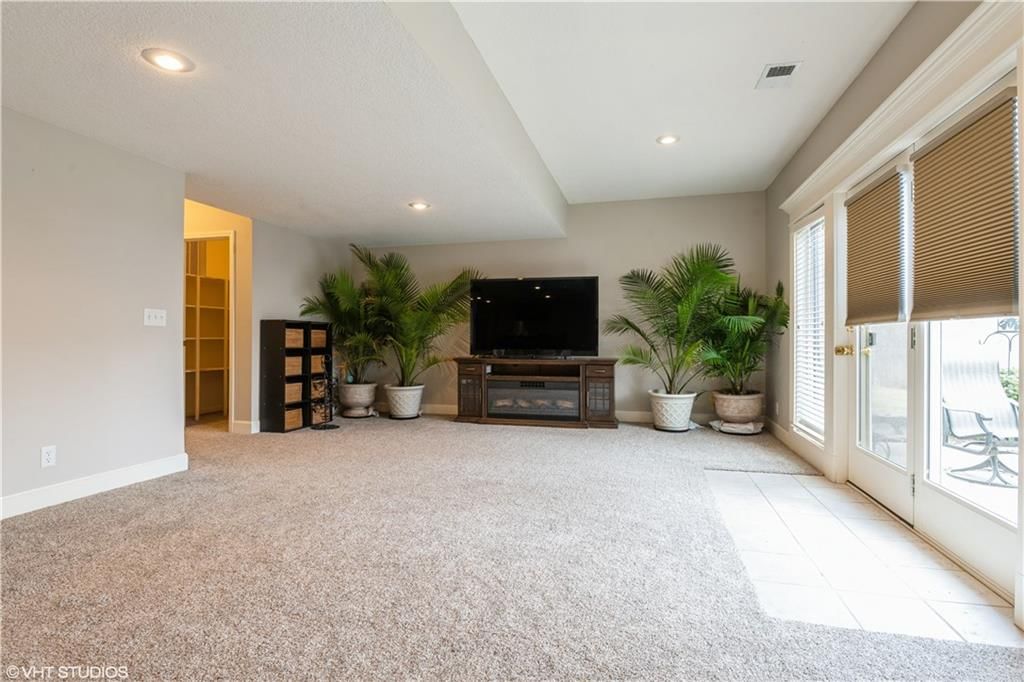 16023 Overbrook Lane — photo 33