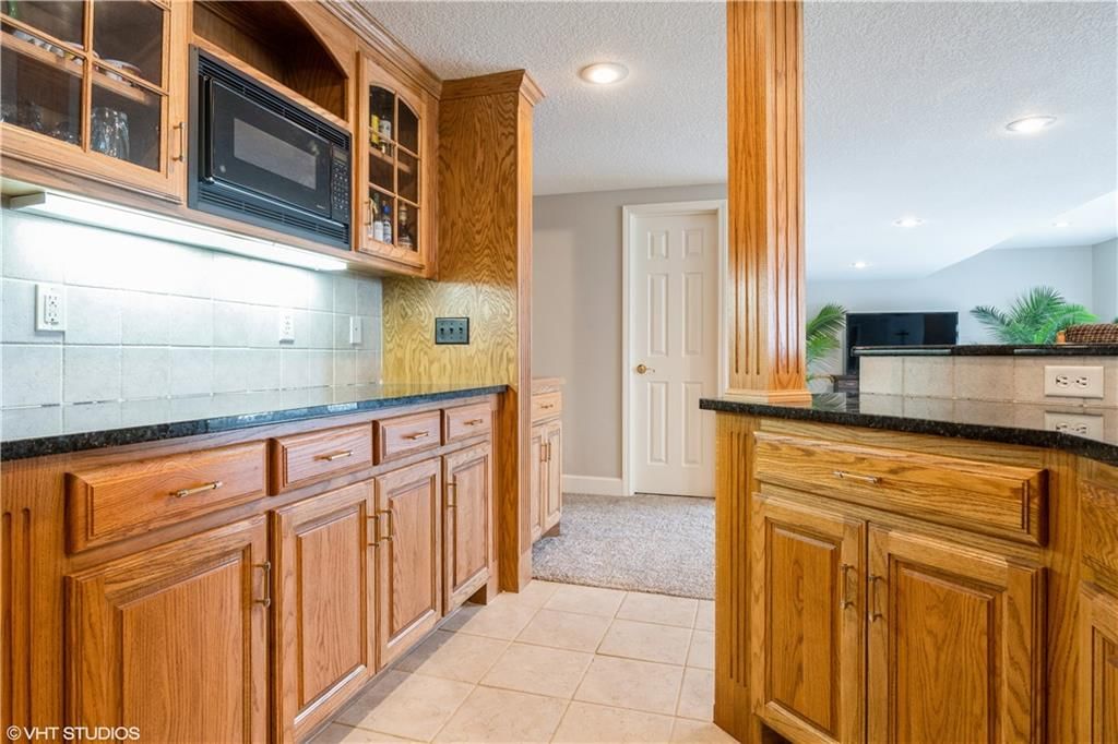 16023 Overbrook Lane — photo 37