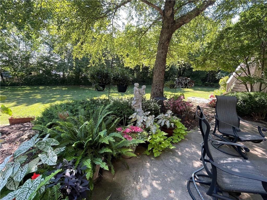 16023 Overbrook Lane — photo 49