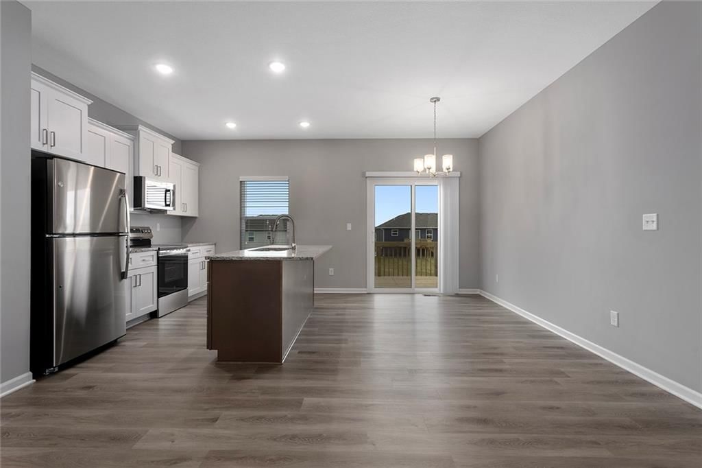 900 SW Redbird Court — photo 8