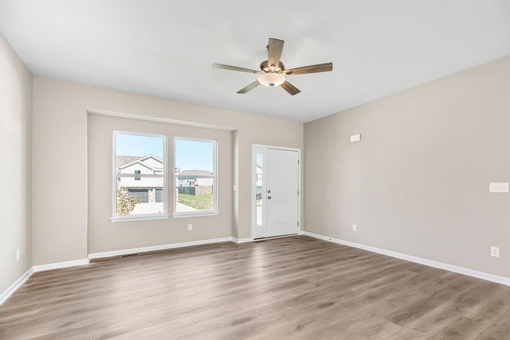 902 SW Redbird Court — photo 6
