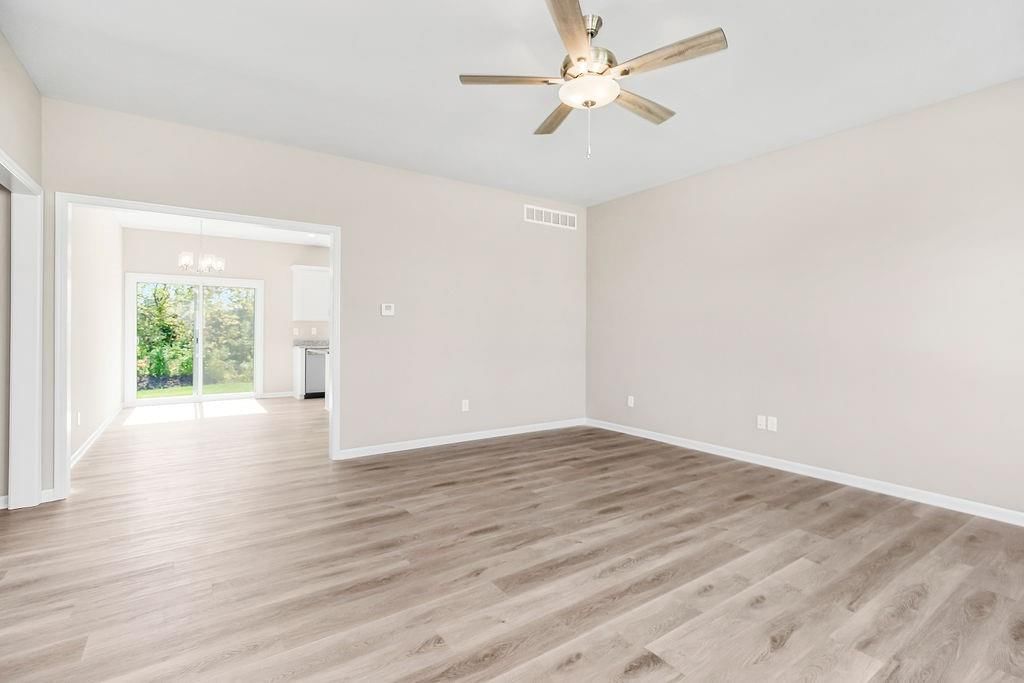 902 SW Redbird Court — photo 8