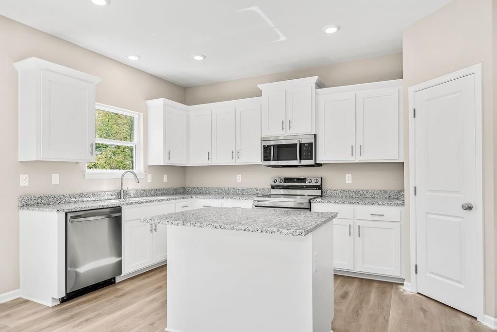 902 SW Redbird Court — photo 12