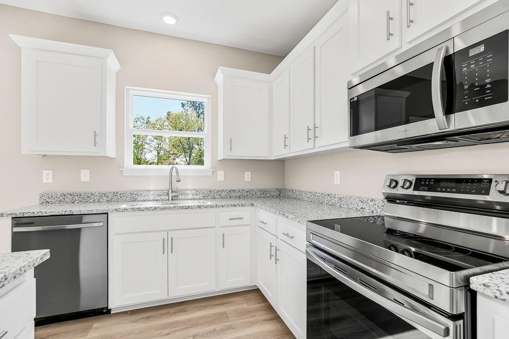 902 SW Redbird Court — photo 13