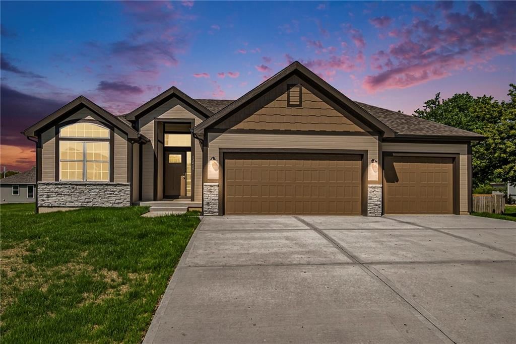 12415 Morgan Street — photo 2