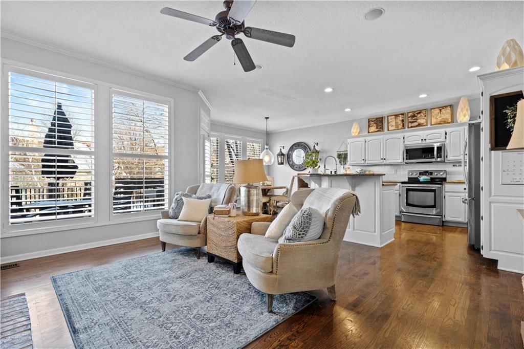 14305 MELROSE Street — photo 17