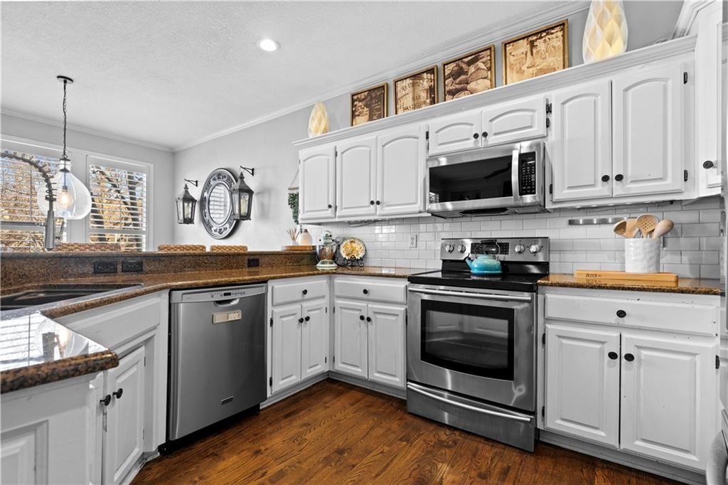 14305 MELROSE Street — photo 22