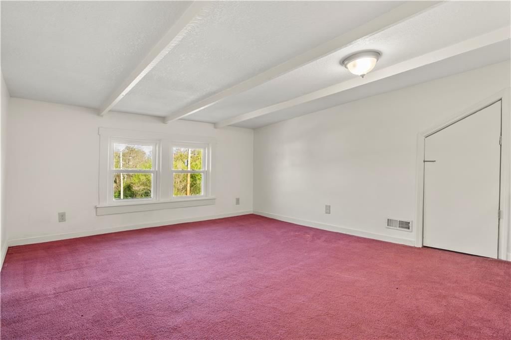 911 10th Avenue — photo 24