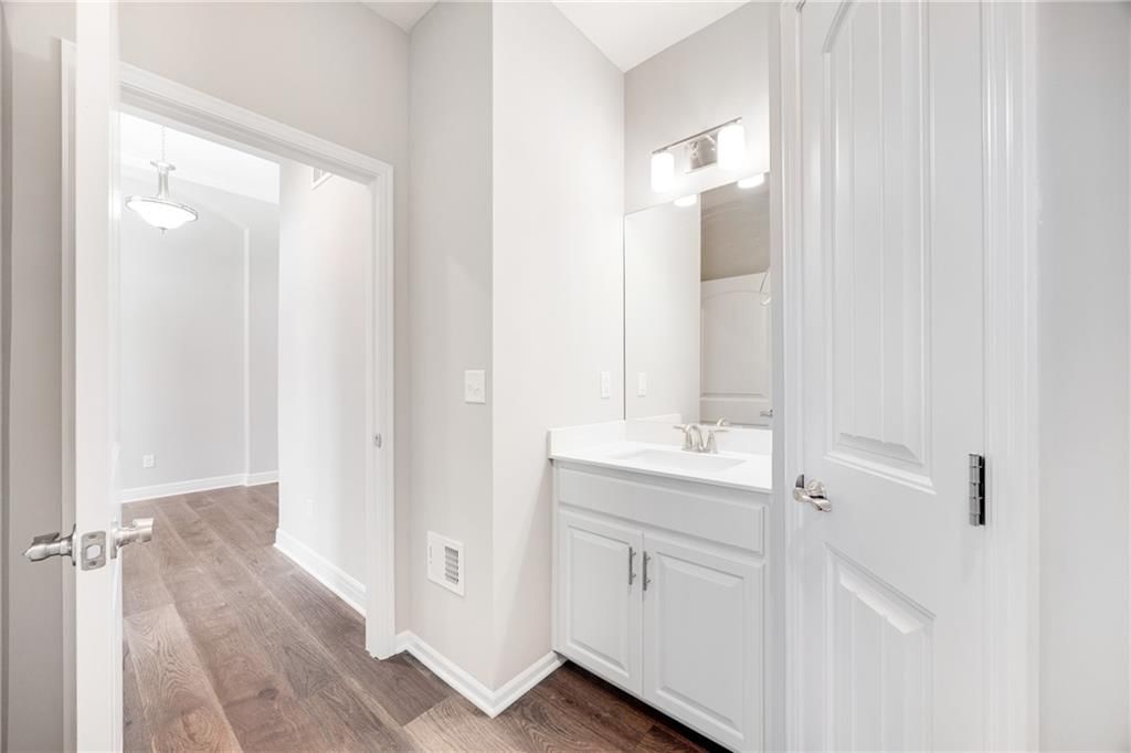 9426 N Belton Avenue — photo 14