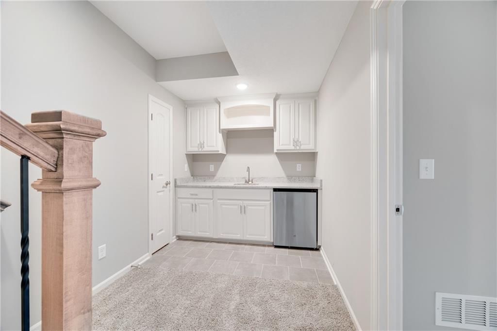9426 N Belton Avenue — photo 28