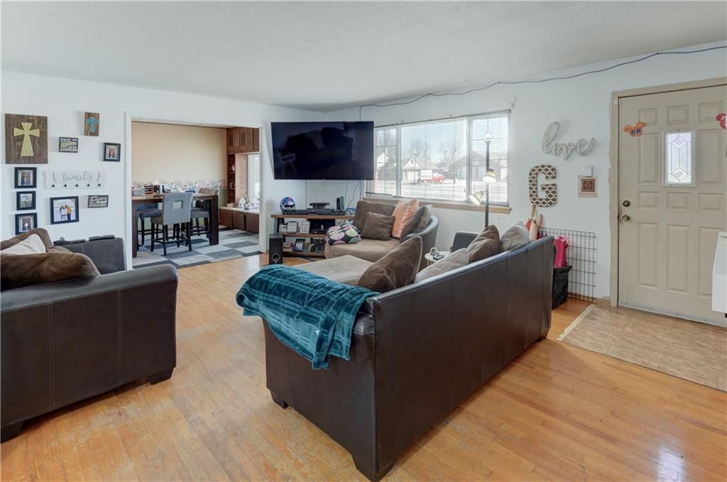 106 NW Main Street — photo 14