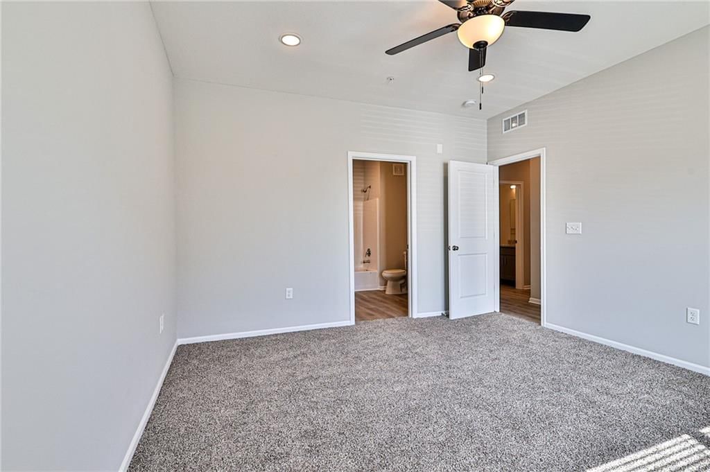 500 SE Salem Street — photo 12