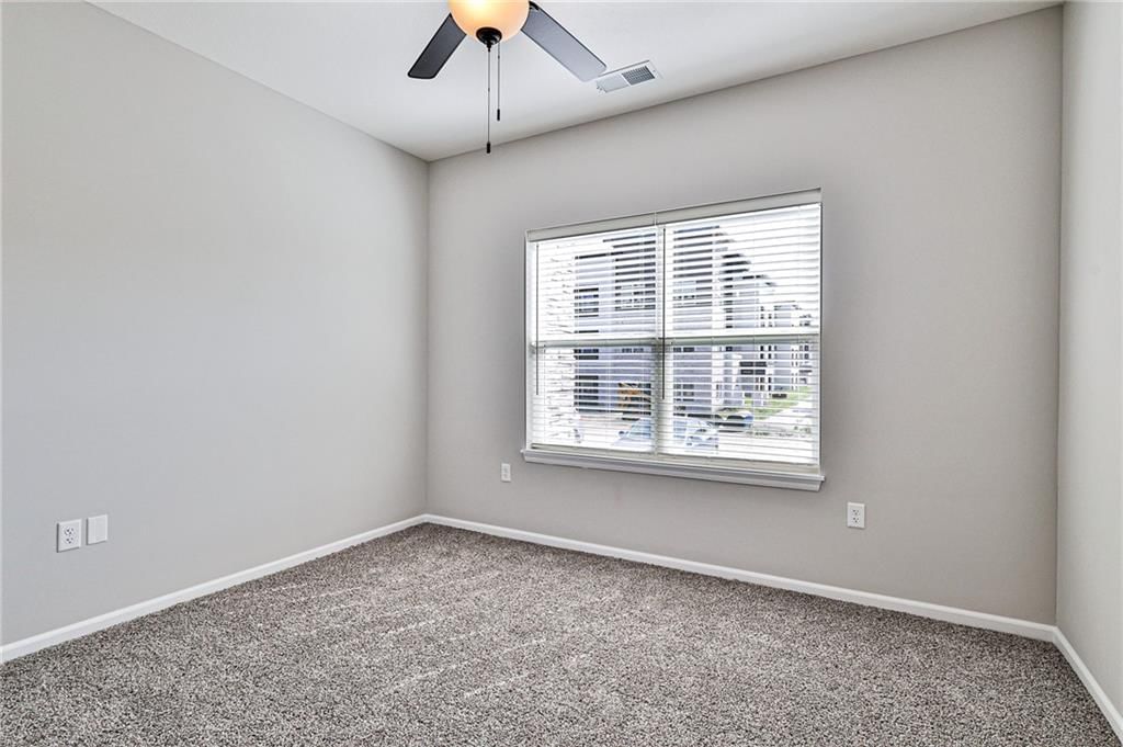 500 SE Salem Street — photo 16