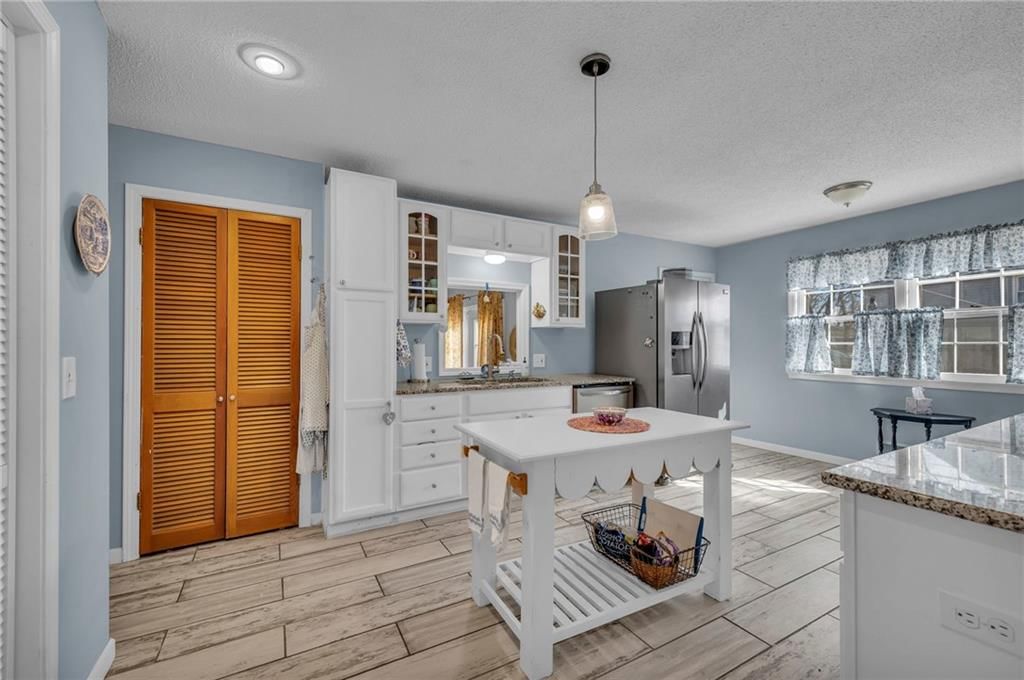 1100 SW AZURE Avenue — photo 13