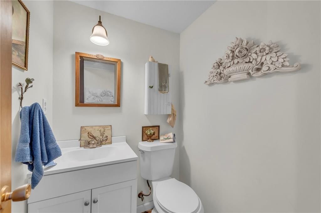 1100 SW AZURE Avenue — photo 25