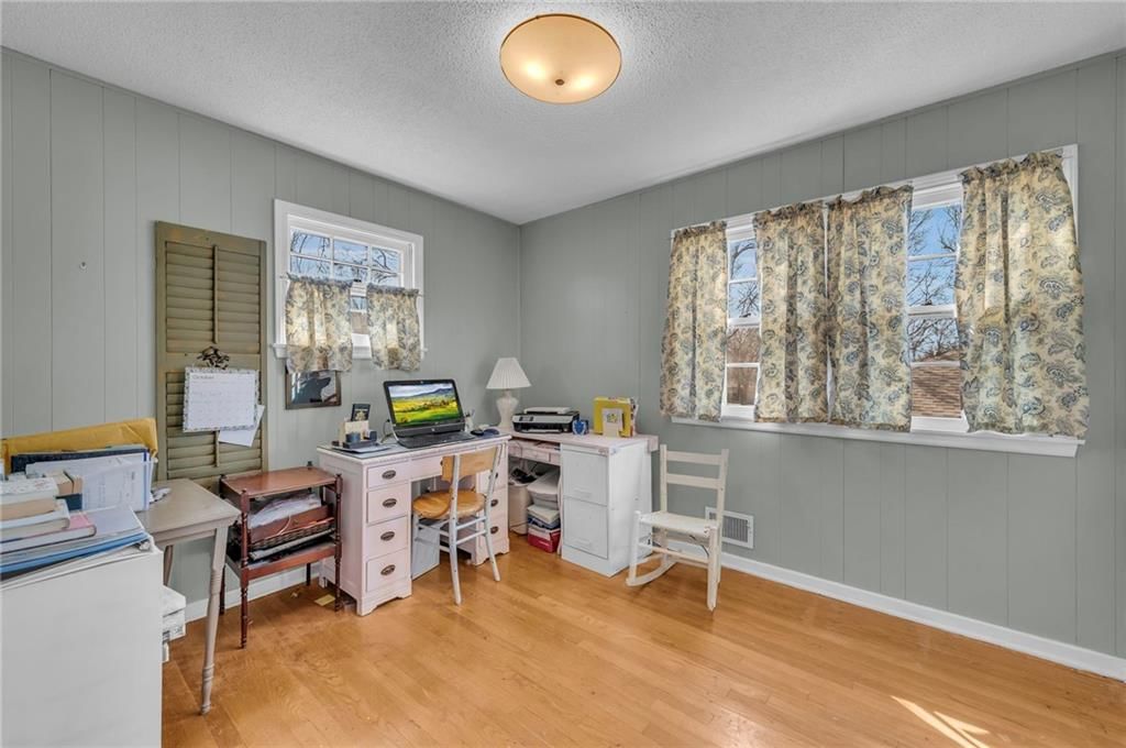 1100 SW AZURE Avenue — photo 26