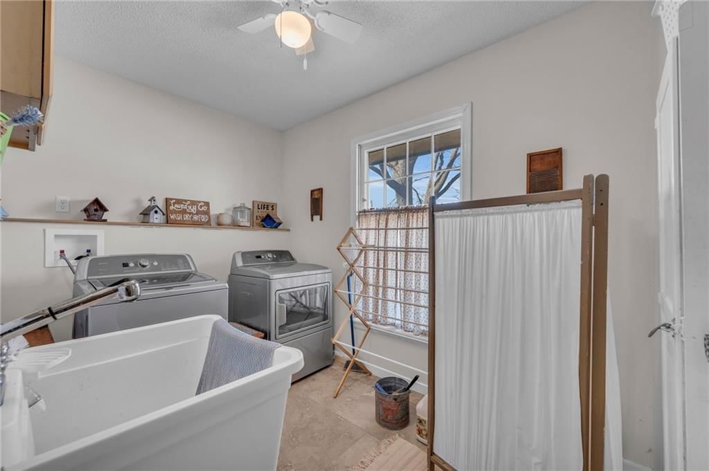 1100 SW AZURE Avenue — photo 29