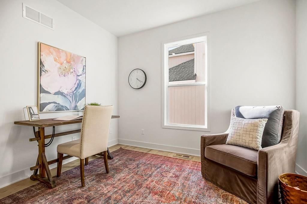 Photo 21 of 57 - 16463 S Elmridge Street