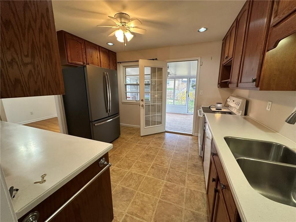 10602 W 89th Street — photo 8