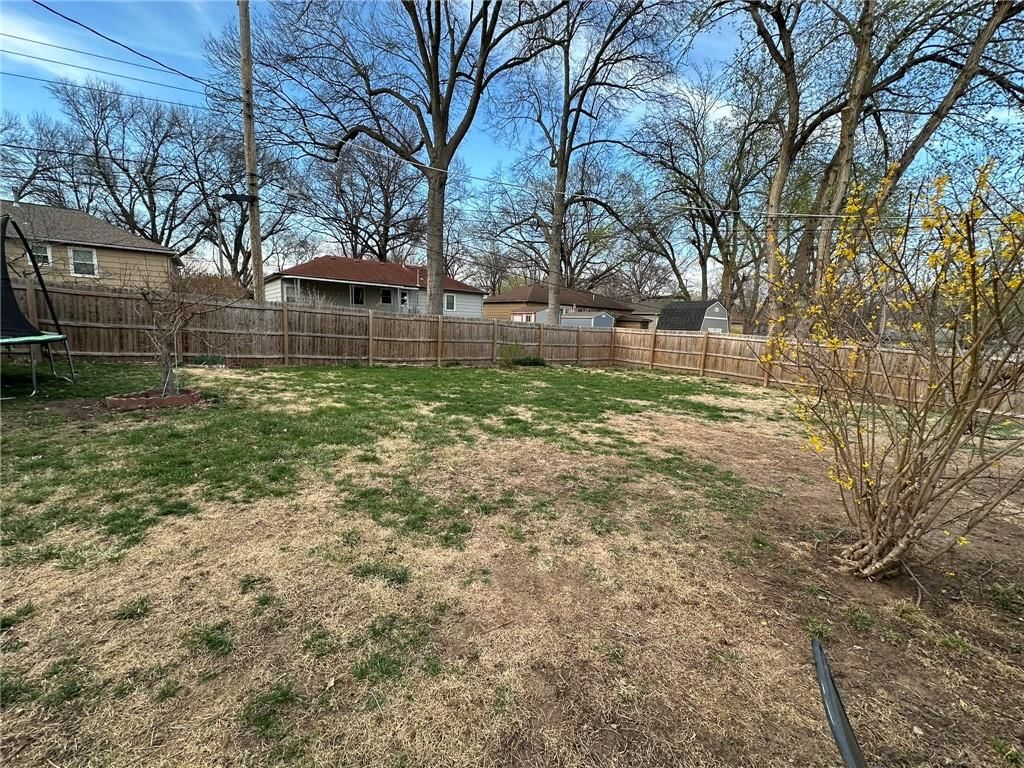 10602 W 89th Street — photo 25